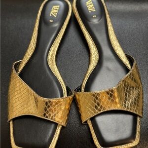 Zara Gold and Black Sandals with Luxurious Design
